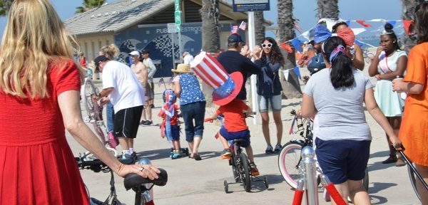"Uncle Sam" hat and bike parade