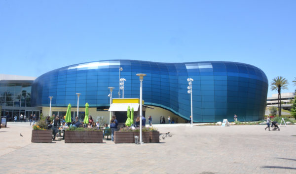 Aquarium of the Pacific's new blue Pacific Cisions wing exterior